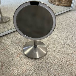 Simple human rechargeable mini magnifying travel mirror with travel case